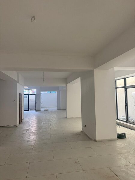 Piata Floreasca, Dorobanti